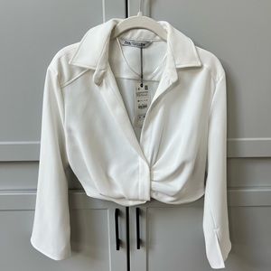 Zara cropped collared white long sleeved blouse, size XS